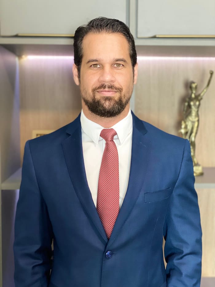 Dr. Emerson da Silva Serra